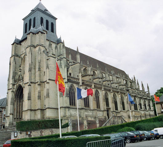 Katedrla Saint Pierre v Liseaux